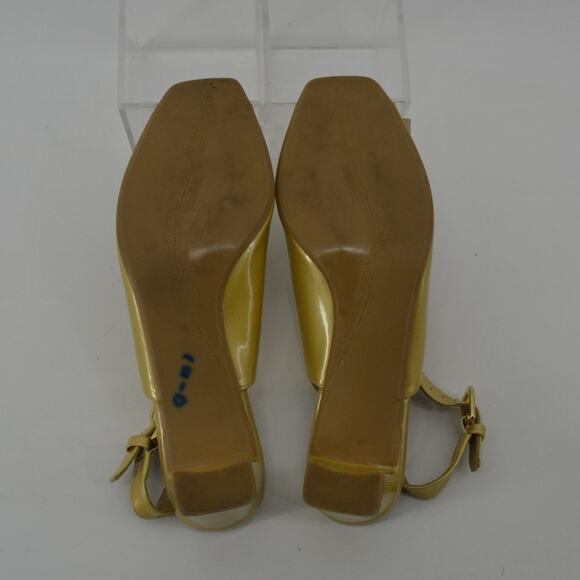 Stuart Weitzman Gold Patent Leather Block Heel Bow Size 6.5 - Picture 10 of 12
